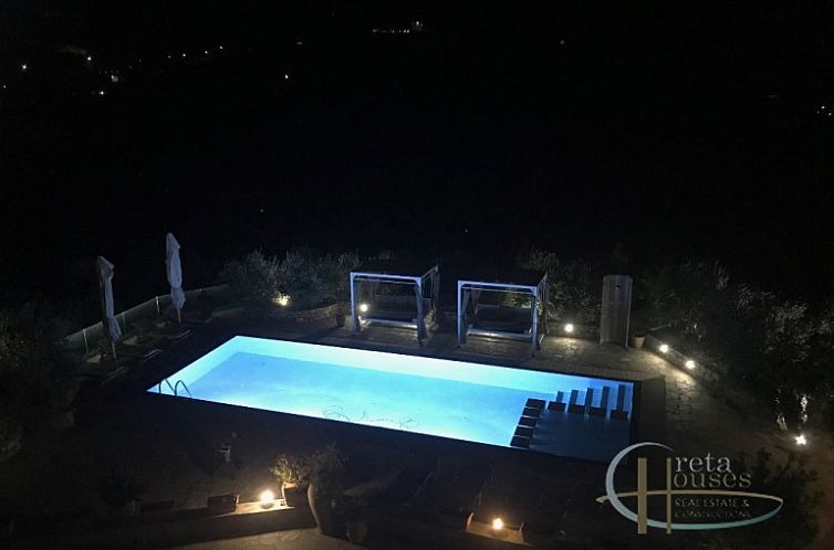 Vrijstaande woning in Agia Pelagia