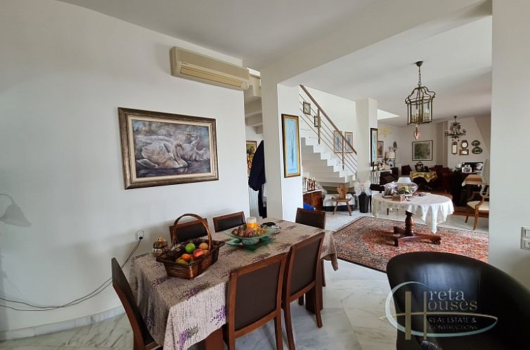 Vrijstaande woning in Agia Pelagia