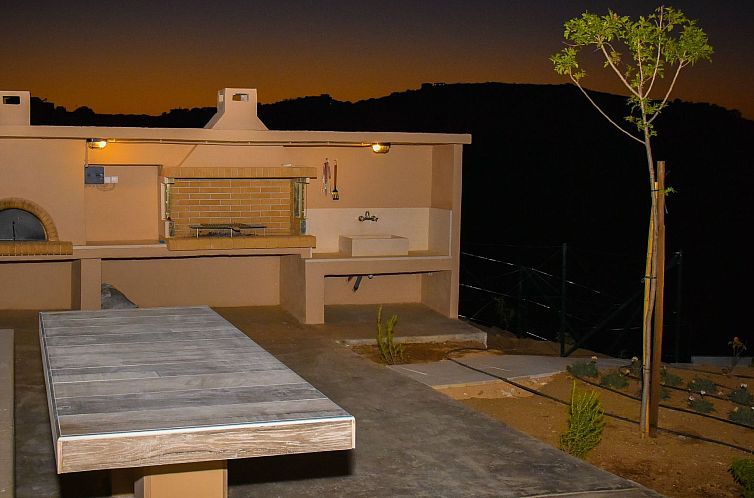 Vakantiehuis "Villa Kallia" mit Infinity-Pool