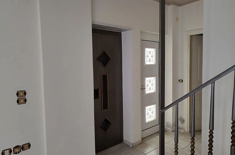 Geschakelde woning in Heraclion Cretes, Agia Triada