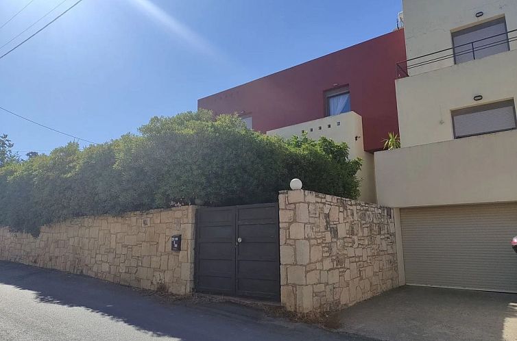 Geschakelde woning in Heraclion Cretes, Agia Triada