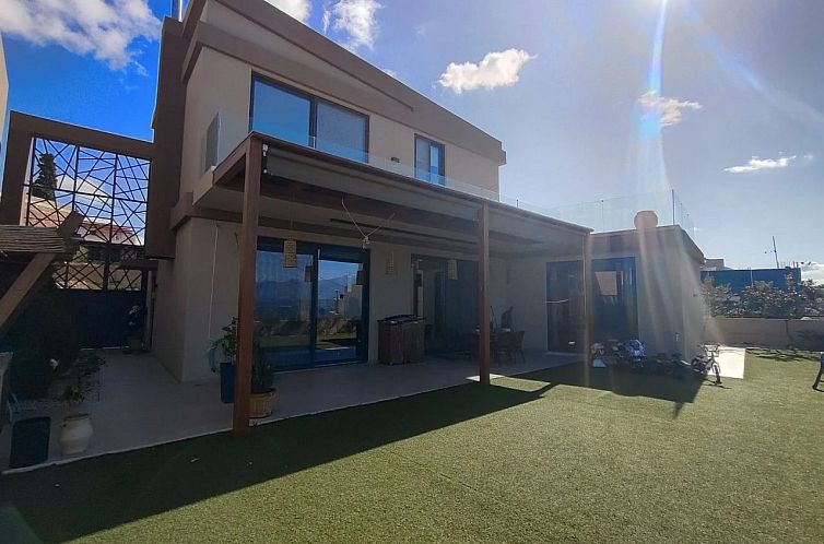 Vrijstaande woning in Heraclion Cretes, Agia Triada