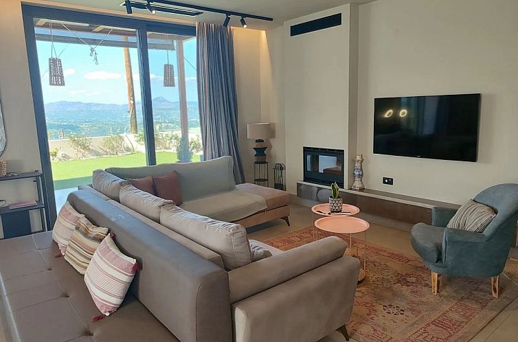 Vrijstaande woning in Heraclion Cretes, Agia Triada