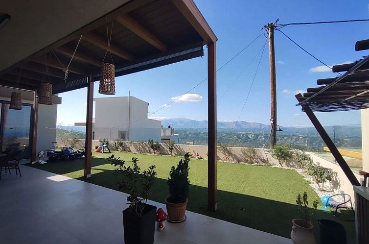 Vrijstaande woning in Heraclion Cretes, Agia Triada