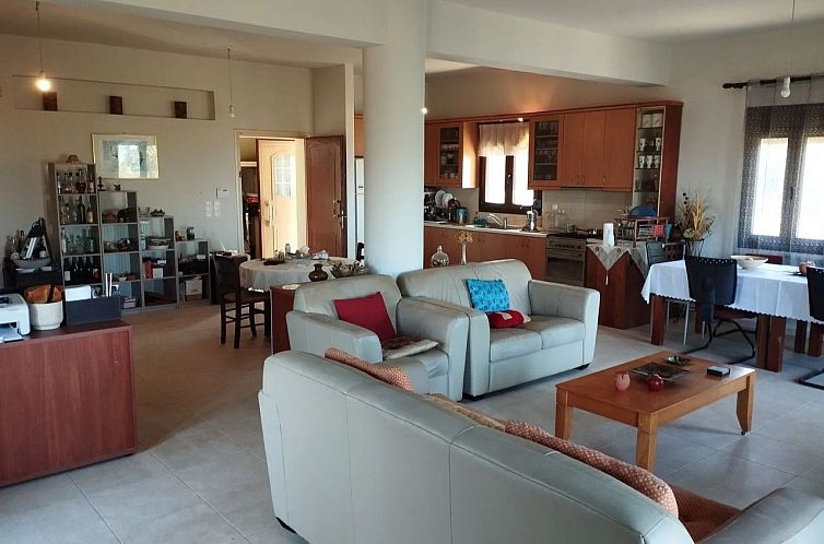 Vrijstaande woning in Heraclion Cretes, Agia Triada