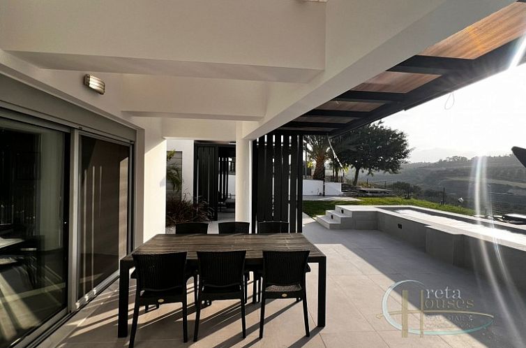 Vrijstaande woning in Heraklion