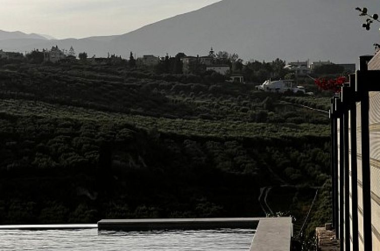 Vrijstaande woning in Heraklion