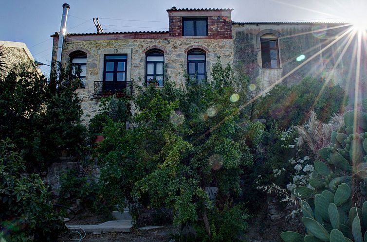 Vakantiehuis Villa Elborgini in den Außenbezirken von Herak