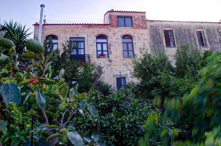 Vakantiehuis Villa Elborgini in den Außenbezirken von Herak
