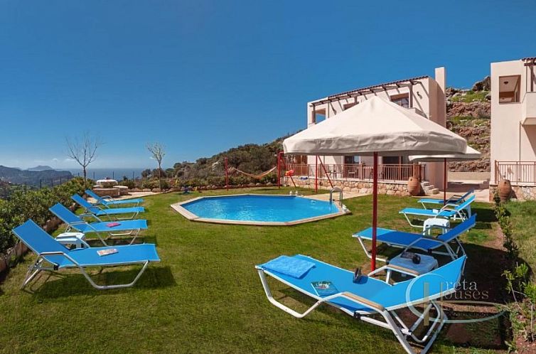 Vrijstaande woning in Triopetra