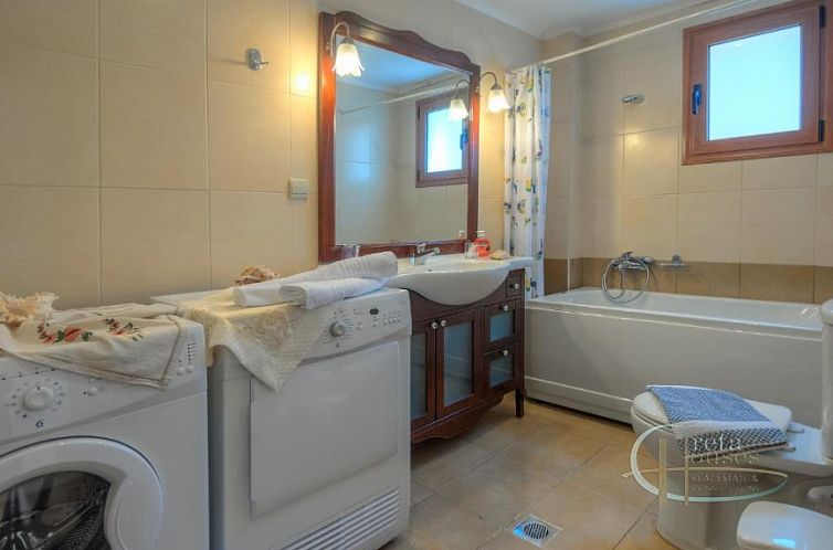 Vrijstaande woning in Triopetra