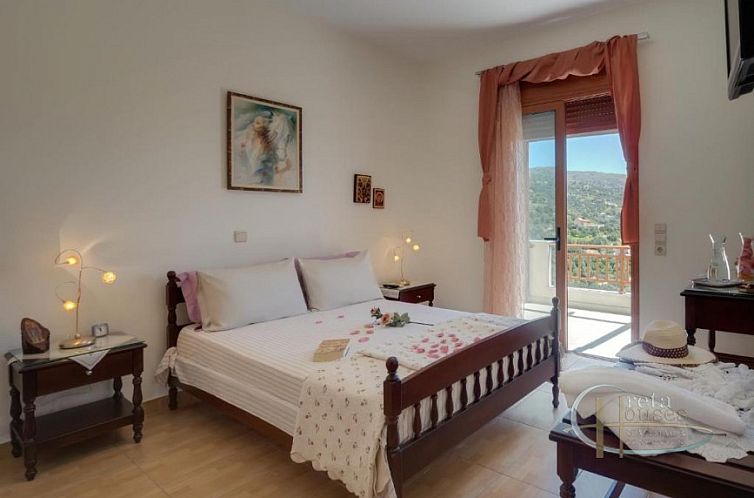 Vrijstaande woning in Triopetra