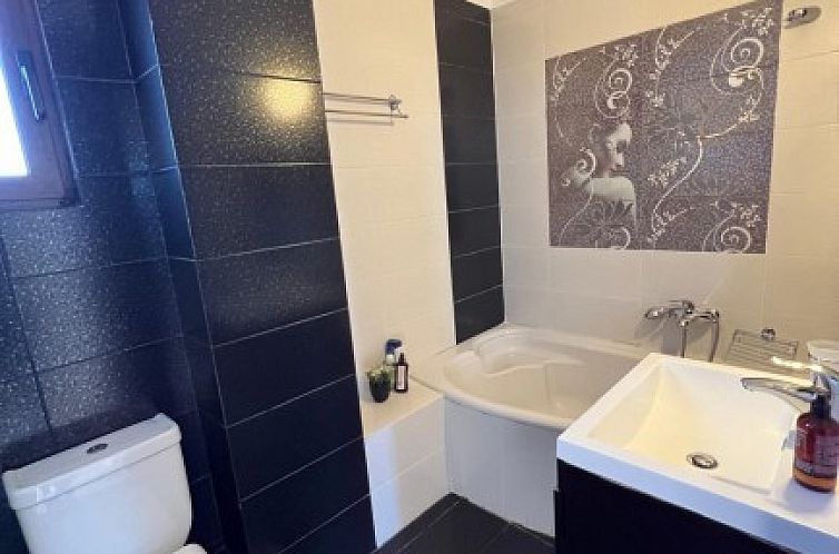Vrijstaande woning in Triopetra