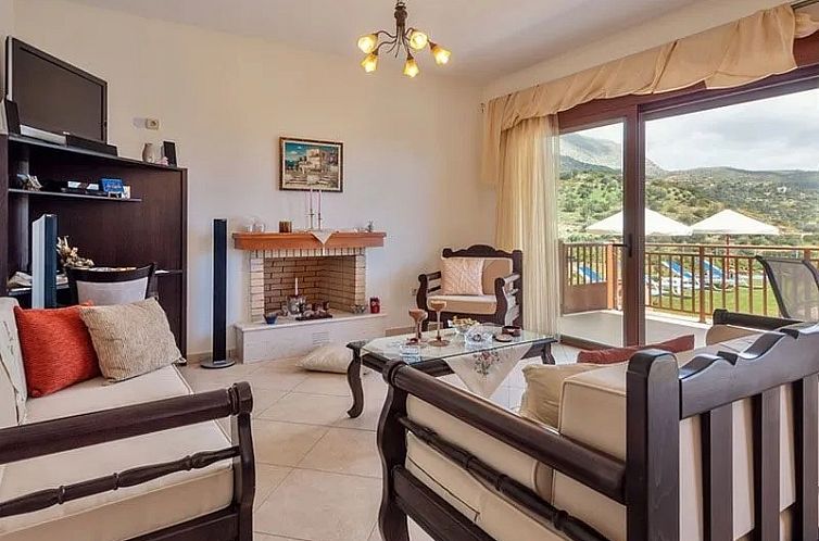 Vrijstaande woning in Triopetra