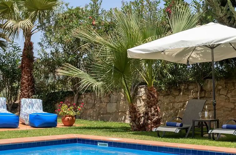 Villa Tymon