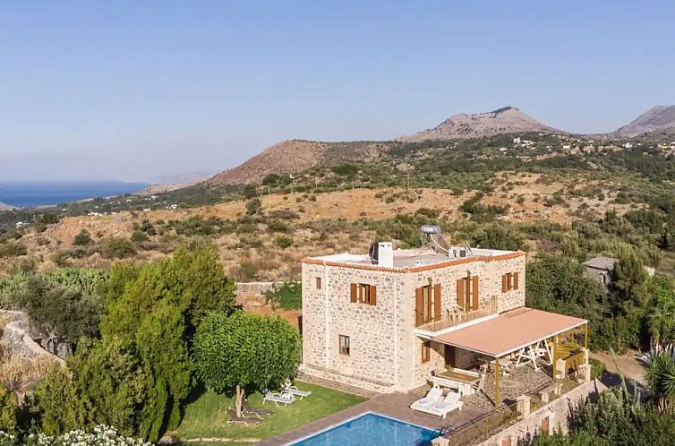 Villa Fem