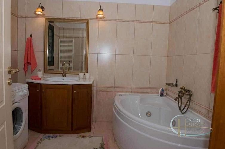 Vrijstaande woning in Peri