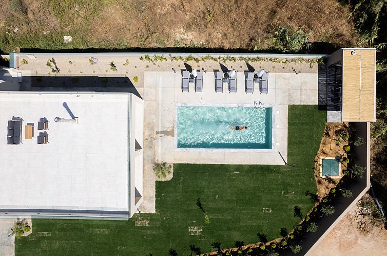 Vrijstaande woning in Vouves