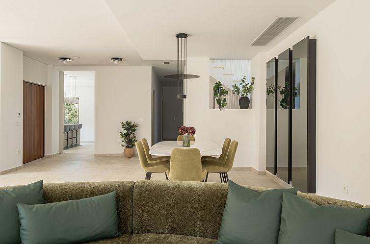 Vrijstaande woning in Vouves