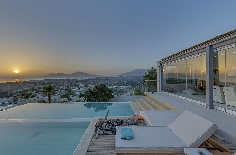 Guest house 0624935 - Holiday property Crete - Vakantiehuis in Timpaki mit Privatem Pool