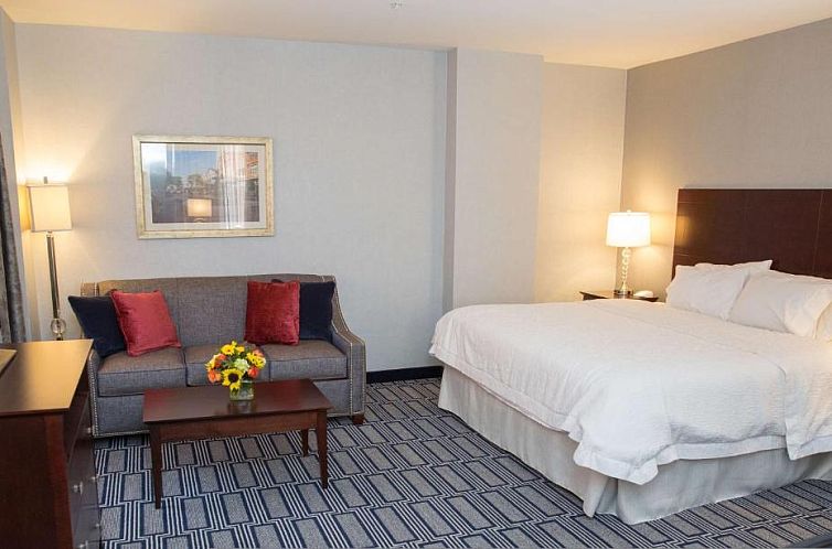 Hampton Inn & Suites Providence Downtown