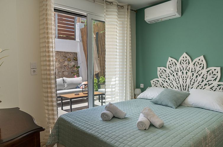 Guest house 0625134 - Apartment Crete - Appartement Der Garten von Zephyrus - Halepa