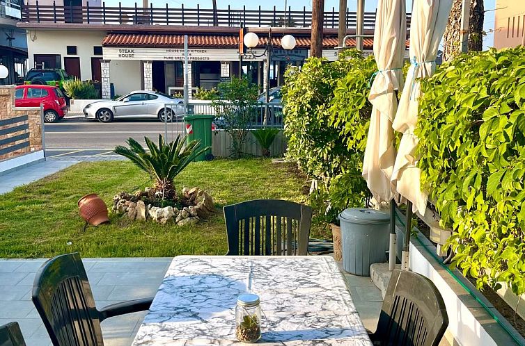 Vakantiehuis Beachfront Garden Villa