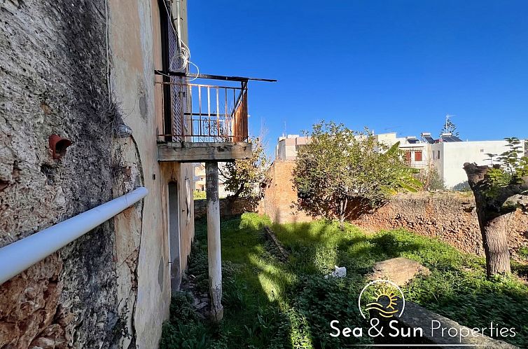 Kavel in Chania