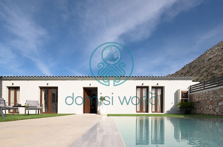 Geschakelde woning in Agia