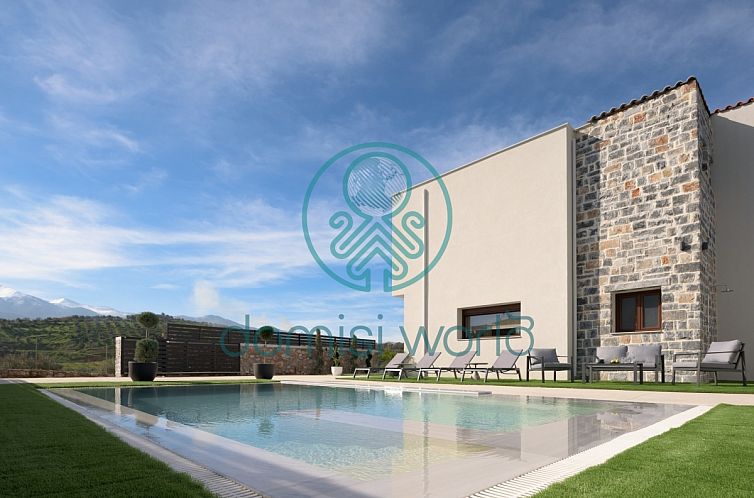 Geschakelde woning in Agia