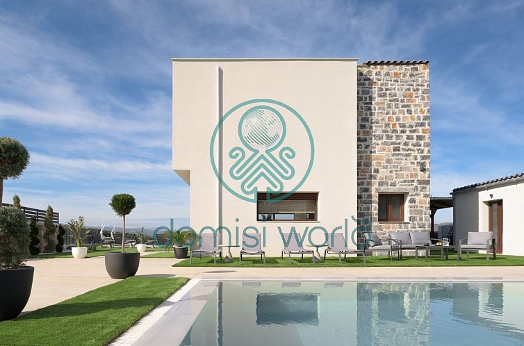 Geschakelde woning in Agia