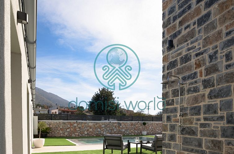 Geschakelde woning in Agia