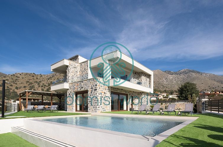 Geschakelde woning in Agia