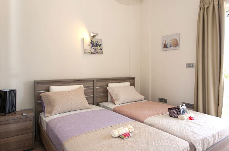 Vrijstaande woning in Agia
