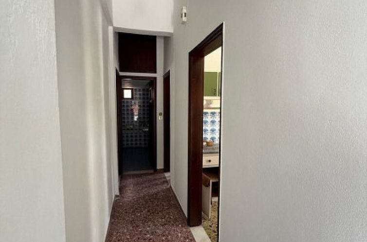 Geschakelde woning in Magarikari