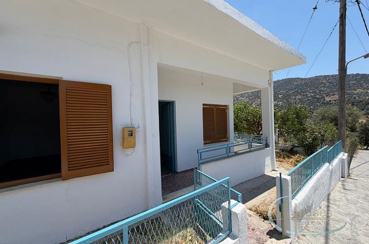 Geschakelde woning in Magarikari