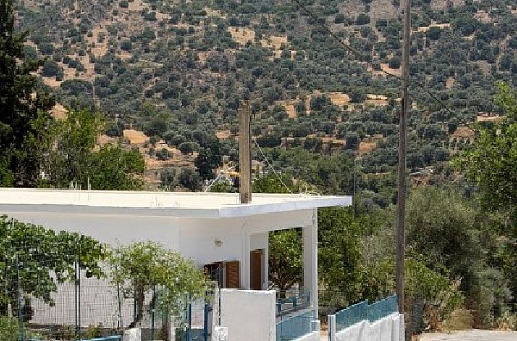 Geschakelde woning in Magarikari