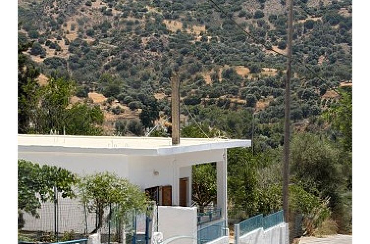 Geschakelde woning in Magarikari