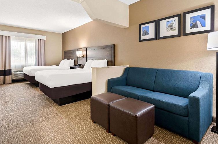 Comfort Suites near Robins Air Force Base