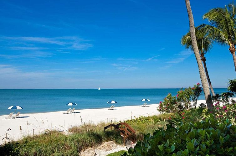 La Playa Beach & Golf Resort, a Noble House Resort