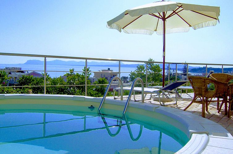 Appartement Sehr geräumiges Apartment mit eigenem Pool und 