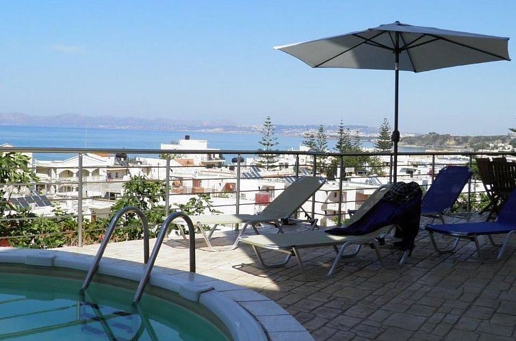 Appartement Sehr geräumiges Apartment mit eigenem Pool und 