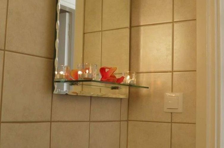 Appartement Sehr geräumiges Apartment mit eigenem Pool und 
