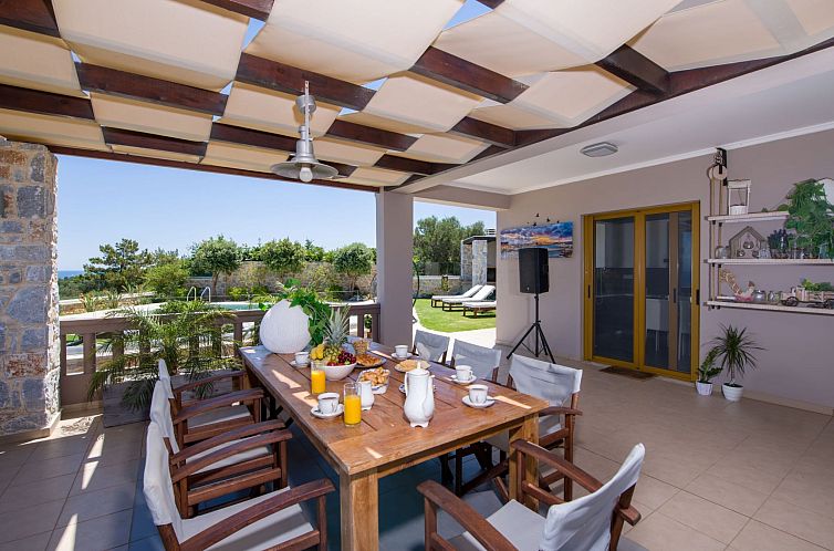 Vakantiehuis Ferienvilla mit Garten, Grill und Terrasse