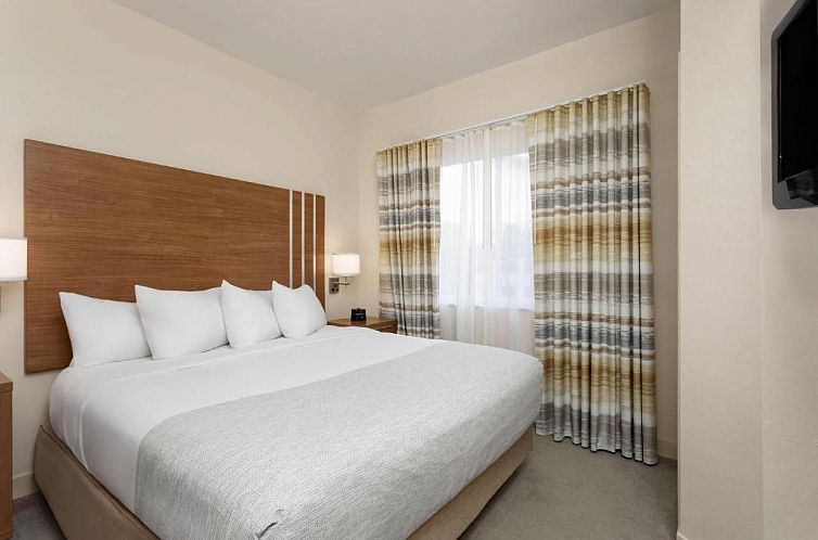 Hawthorn Suites by Wyndham Naples