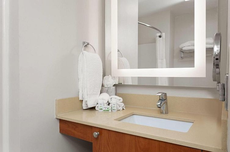 Hawthorn Suites by Wyndham Naples
