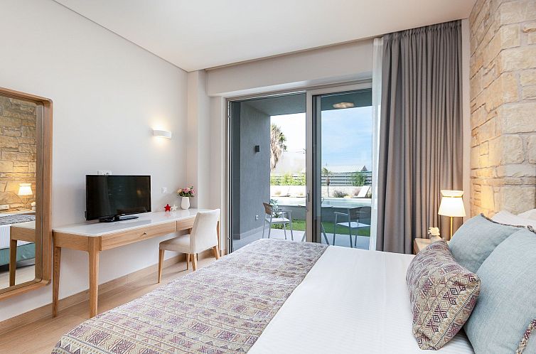 Vakantiehuis Villa mit beheiztem Pool in der Nähe von Stran