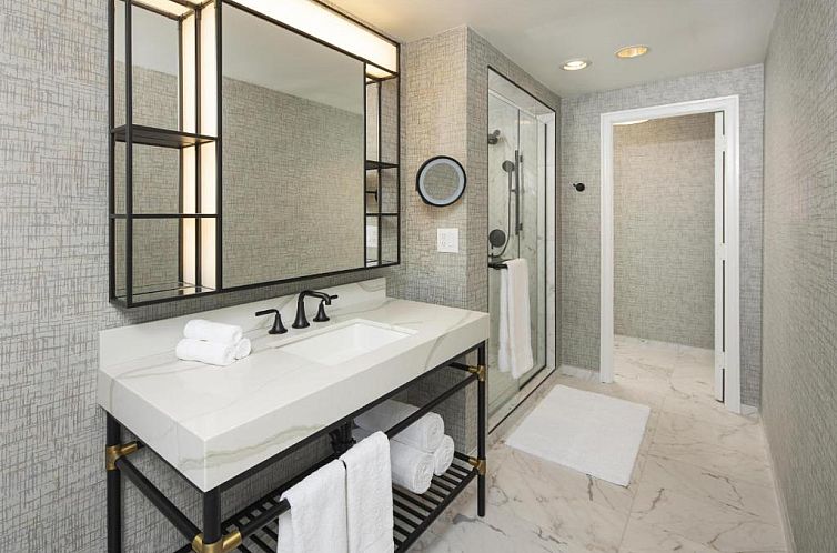 Hilton Milwaukee City Center