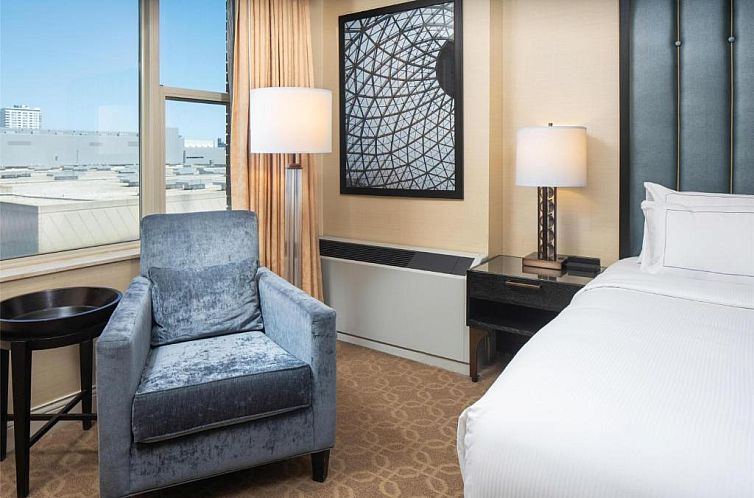 Hilton Milwaukee City Center