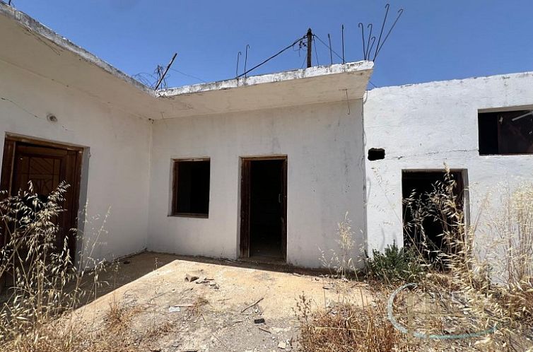 Vrijstaande woning in Faneromeni